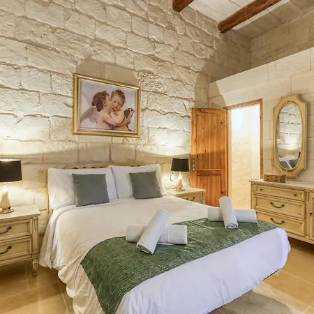 Authentic 4 Bedroom Gozitan With Private Pool By 360 Estates