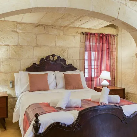 Villa Authentic 4 Bedroom Gozitan With Private Pool By 360 Estates *