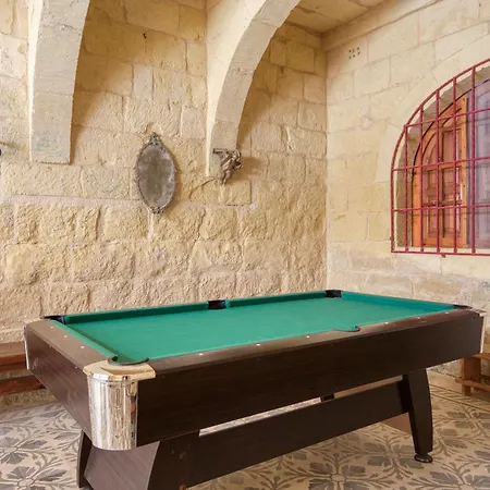 Authentic 4 Bedroom Gozitan With Private Pool By 360 Estates * Għarb