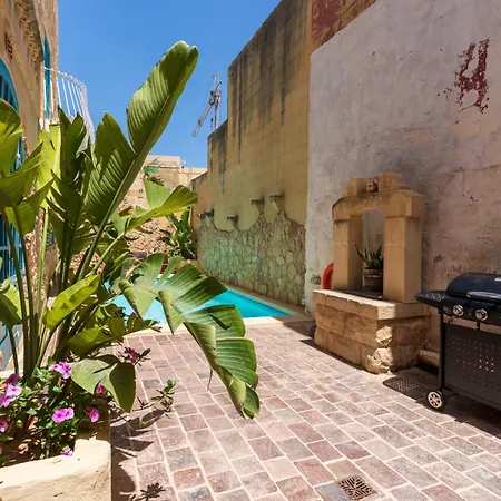 Authentic 4 Bedroom Gozitan With Private Pool By 360 Estates * Għarb