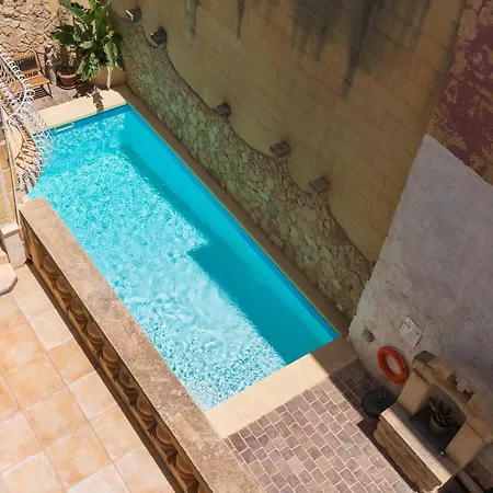 Authentic 4 Bedroom Gozitan With Private Pool By 360 Estates Għarb