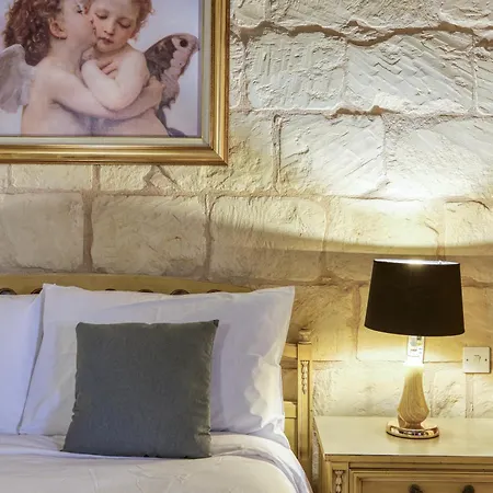 Vila Authentic 4 Bedroom Gozitan With Private Pool By 360 Estates