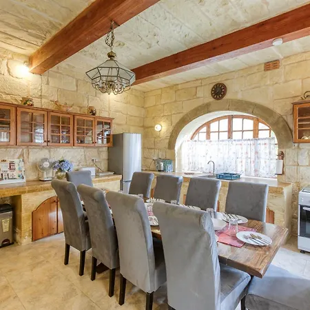Villa Authentic 4 Bedroom Gozitan With Private Pool By 360 Estates *