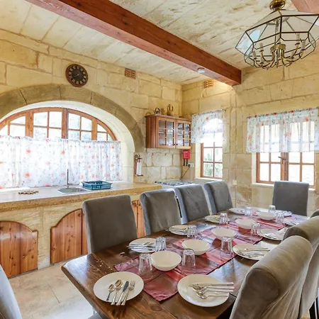 Villa Authentic 4 Bedroom Gozitan With Private Pool By 360 Estates Gharb (Gozo)