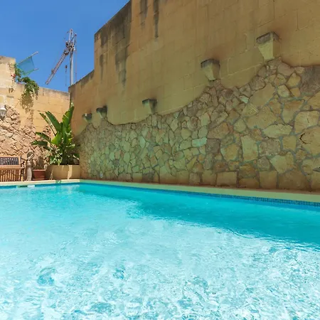 Villa Authentic 4 Bedroom Gozitan With Private Pool By 360 Estates *