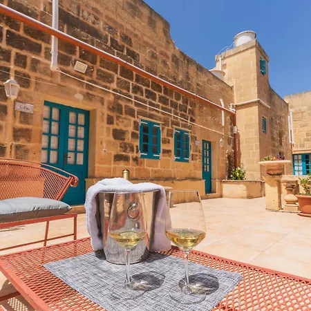 Authentic 4 Bedroom Gozitan With Private Pool By 360 Estates Vila