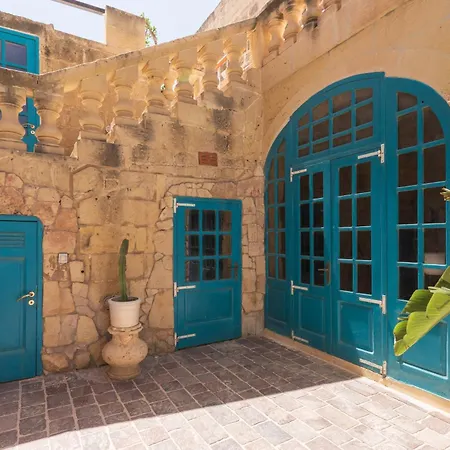 Authentic 4 Bedroom Gozitan With Private Pool By 360 Estates Vila