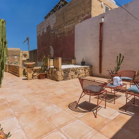 Authentic 4 Bedroom Gozitan With Private Pool By 360 Estates