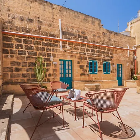 Authentic 4 Bedroom Gozitan With Private Pool By 360 Estates Villa